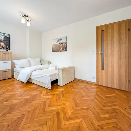 Rynek Living By Bookinghost Vratislav