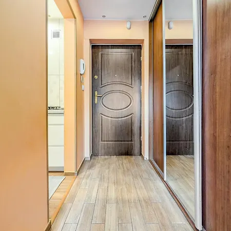 Rynek Living By Bookinghost